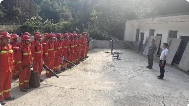 道县构造应急灭火练习训练， 筑牢丛林防火樊篱